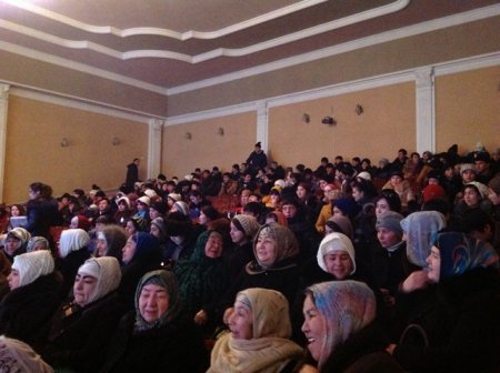 Хуҷанд: Фарогирии 2 ҳазор нафар бар зидди хушунат нисбати занон (АКС)