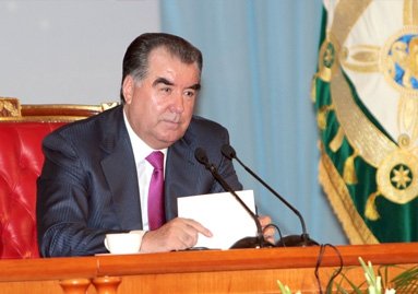Президент  ҷиноятҳои  “мулло” ва ҳоҷиёнро номбар кард