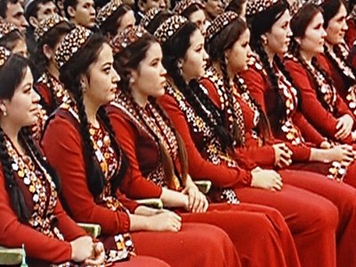 Хроника Туркменистана: Дар Ашхобод занон “облава” мешаванд