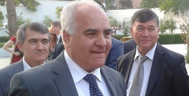 Мамадшо Илолов: “Мо хонаҳоро аз рӯи адолат тақсим кардем”