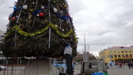 АКС: Омодагии Хуҷанд барои таҷлил аз Соли нави 2014