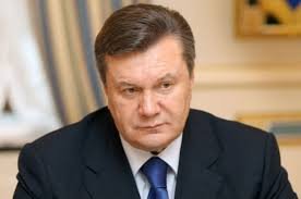 Баста шудани наздики $200 млн. Янукович ва наздикони ӯ