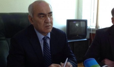 Чаро Э.Раҳмон бо ҳавопаймои “Сомон Эйр” сафар мекунад, на “Тоҷик Эйр”?