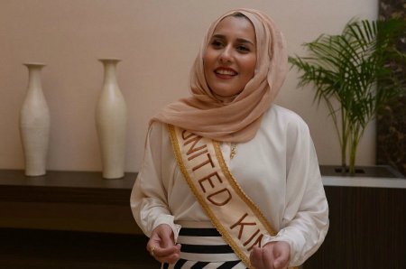 АКС: Фотима барандаи “Miss World Muslimah- 2014” шуд