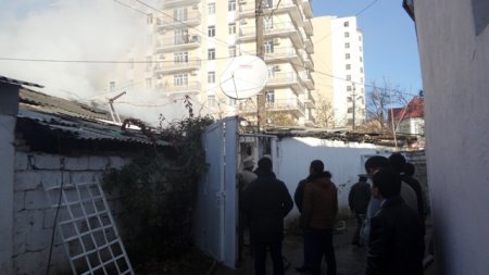 АКС: Сӯхтор баъди бебарқӣ дар маркази Душанбе