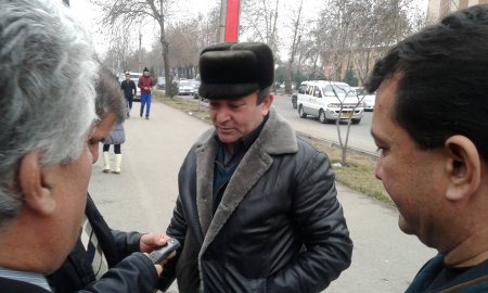 АКС: Охунов аз даъвояш алайҳи Қудратов даст кашид