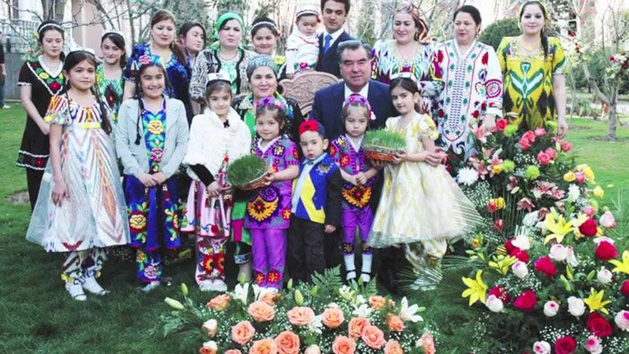Дафтари матбуоти Президент: Таваллуди чоргоник фоли нек аст