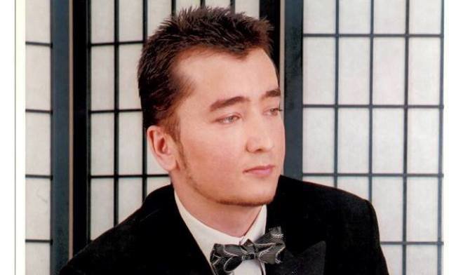 Суҳбати Раҷабиён: Аз баҳсу эътирозҳо дар Фейсбук, то эронситезию бозгашт ба хатти форсӣ