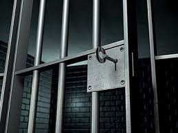 Ҳабси якумрии ду тоҷик дар Дубай барои 400 грам ҳашиш