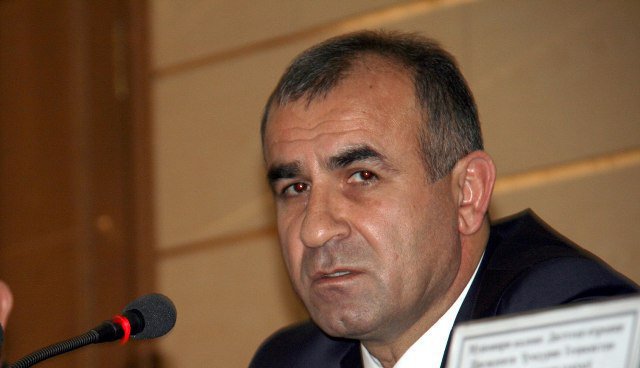 Даъвати додситони кулл ба назди раисиҷумҳур ва тағйирот дар ҷаласаи парлумон
