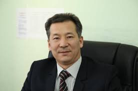 Омбудсмени қирғиз: Агар вазифаи ман лозим бошад истеъфо медиҳам
