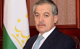 Сафари расмии Аслов ба Чин бо даъвати Ван И