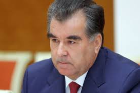 Ҷаласаи изтирории Э. Раҳмон баъди селфароиҳои маргбори 20 июл
