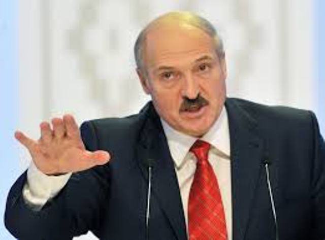 Видеои гилаи Лукашенко аз Иттиҳоди гумрукӣ: Зарар дидем, зери қарзу миннат мондем