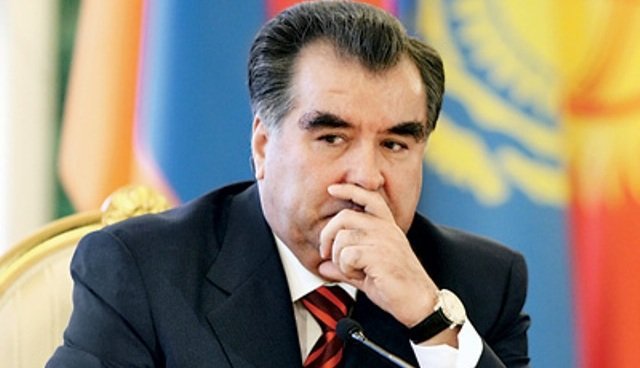 Президент хостори мулоқот бо фаъолони Душанбе шудааст