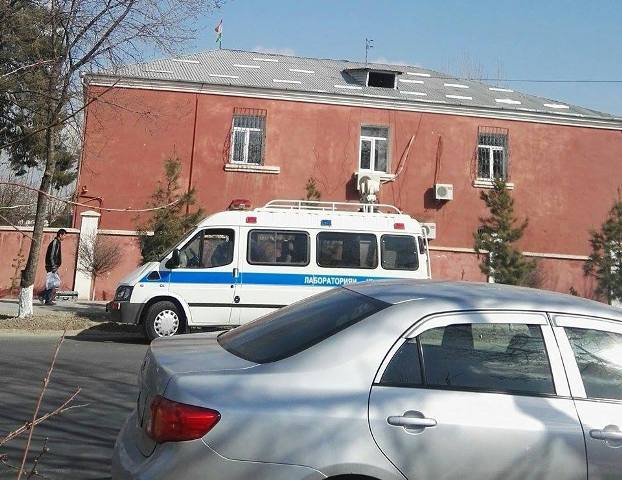 Шарҳи ВКД дар бораи таркиши маргбори назди Прокуратура (АКС)